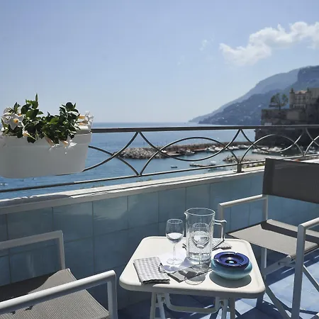 Panoramic Ξενοδοχείο με διαμερίσματα 3*