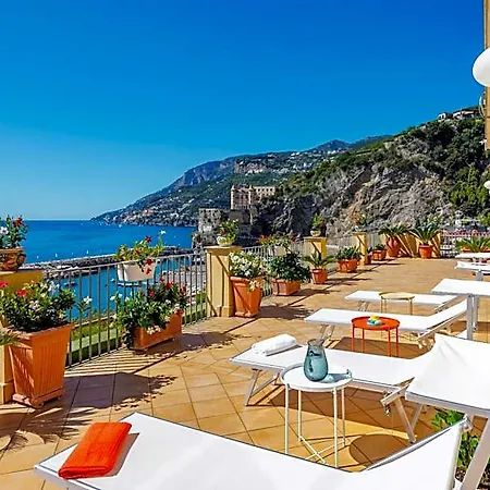 Panoramic Apartmanhotel