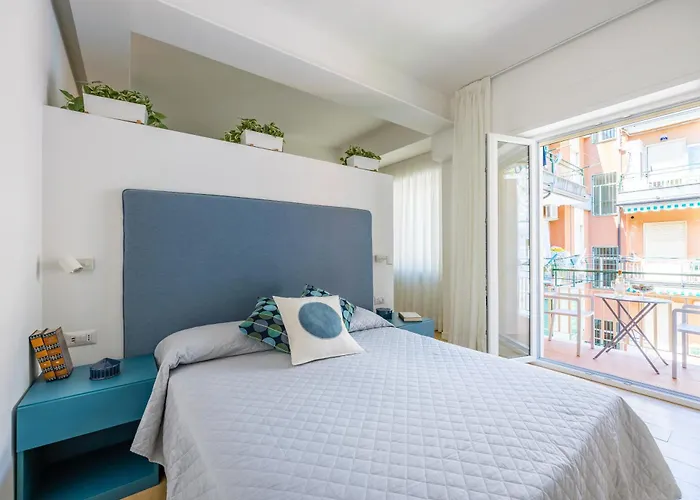 Апарт-отель Panoramic 3*